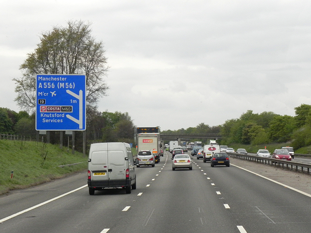 Approaching Knutsford Services, Northbound M6