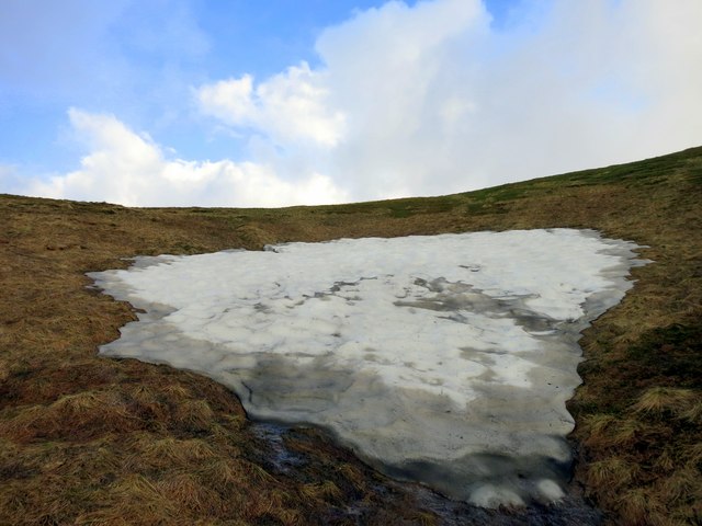This snow patch was about 10 metres diameter and a metre or so thick in its middle