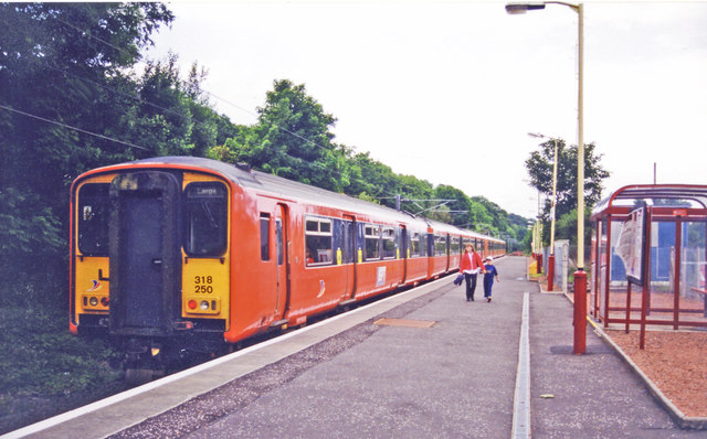 Fairlie station, with electric train, 1998