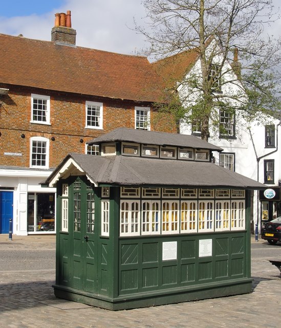 Cabbies' shelter, Hitchin Market Place