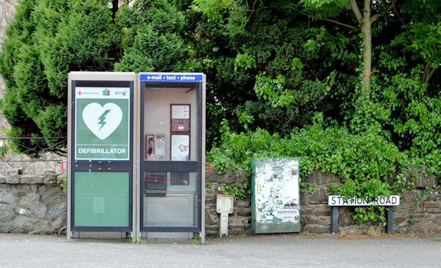 Defibrillator telephone box, Crossgar