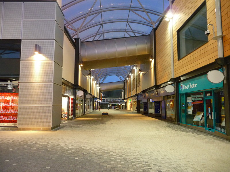 basingstoke-the-malls-chris-talbot-cc-by-sa-2-0-geograph-britain