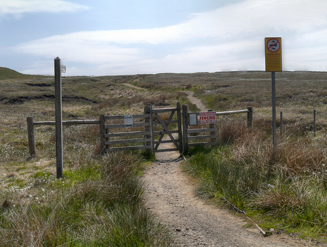 Pennine Way Access From Ripponden Moor