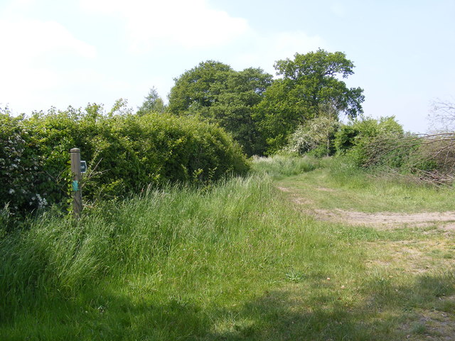 Footpath to A145 London, Halesworth & Southwold Roads