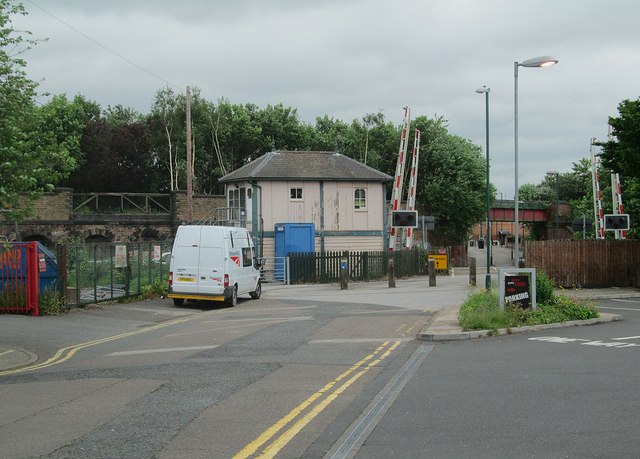 Meadow Lane Level Crossing from the... © John Sutton cc-by-sa/2.0 ...