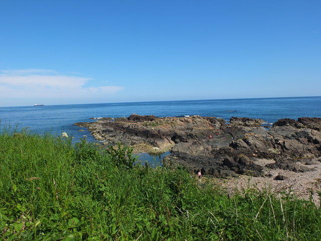 Rocky shore, Cove Bay