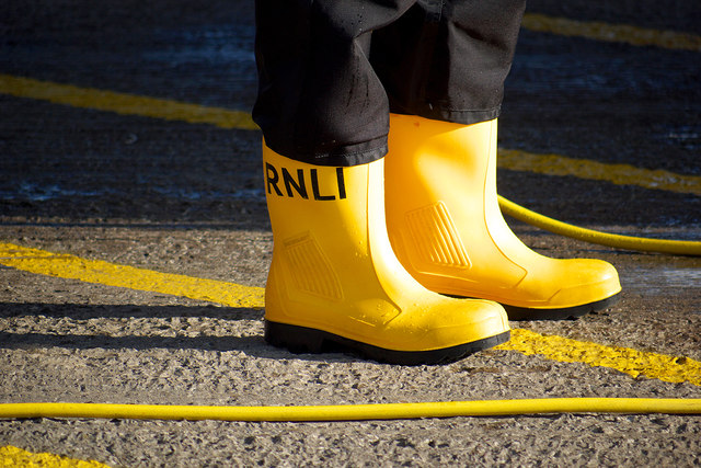 Yellow boots, Bangor