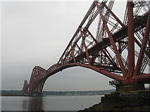 NT1380 : The Forth Bridge from the end of Battery Road by M J Richardson