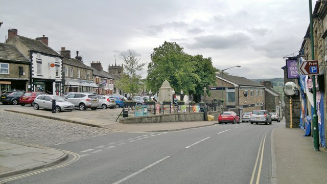 Market Place, Chapel-en-le-Frith © Chris Morgan cc-by-sa/2.0 ...