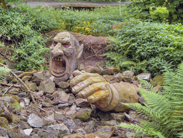 Troll © David Dixon cc-by-sa/2.0 :: Geograph Britain and Ireland