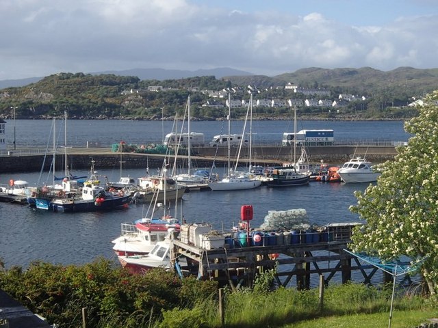 Kyleakin harbour area from South Obbe © Andrew Hill cc-by-sa/2.0 ...