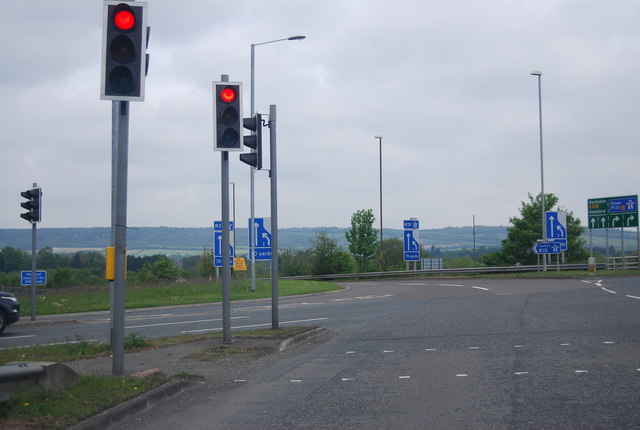 Traffic lights, A228 © N Chadwick :: Geograph Britain and Ireland