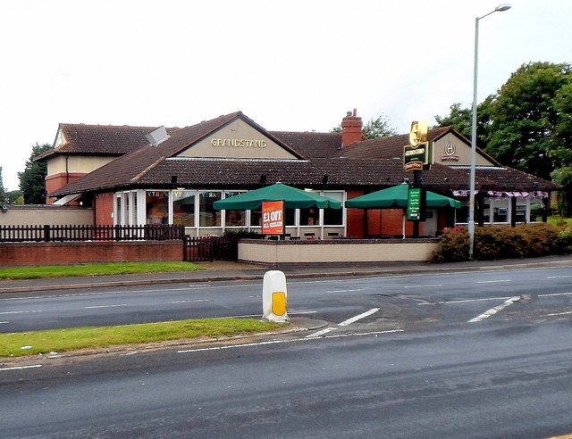 Grandstand Pub Hereford C Jaggery Geograph Britain And Ireland