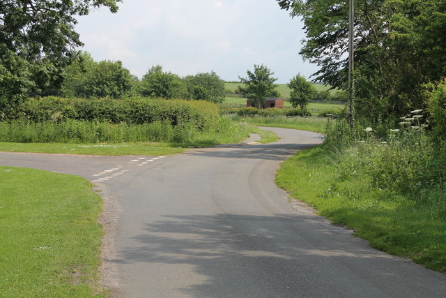 Junction of Sandy Lane and Thorpe Lane