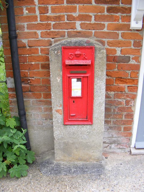 Post Office Mill Road George V Postbox