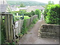 Public footpath between residences to Reeth Market Place