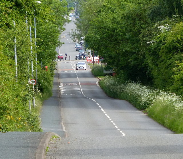 Descending Along Station Road Towards © Mat Fascione Geograph Britain And Ireland