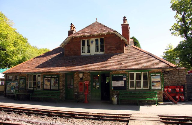 Woody Bay Station © Steve Daniels cc-by-sa/2.0 :: Geograph Britain and ...