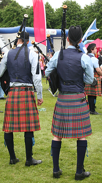 Different Tartans? © Anne Burgess cc-by-sa/2.0 :: Geograph Britain and ...