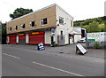 Zelma and Pit Stop Garage, Pengam