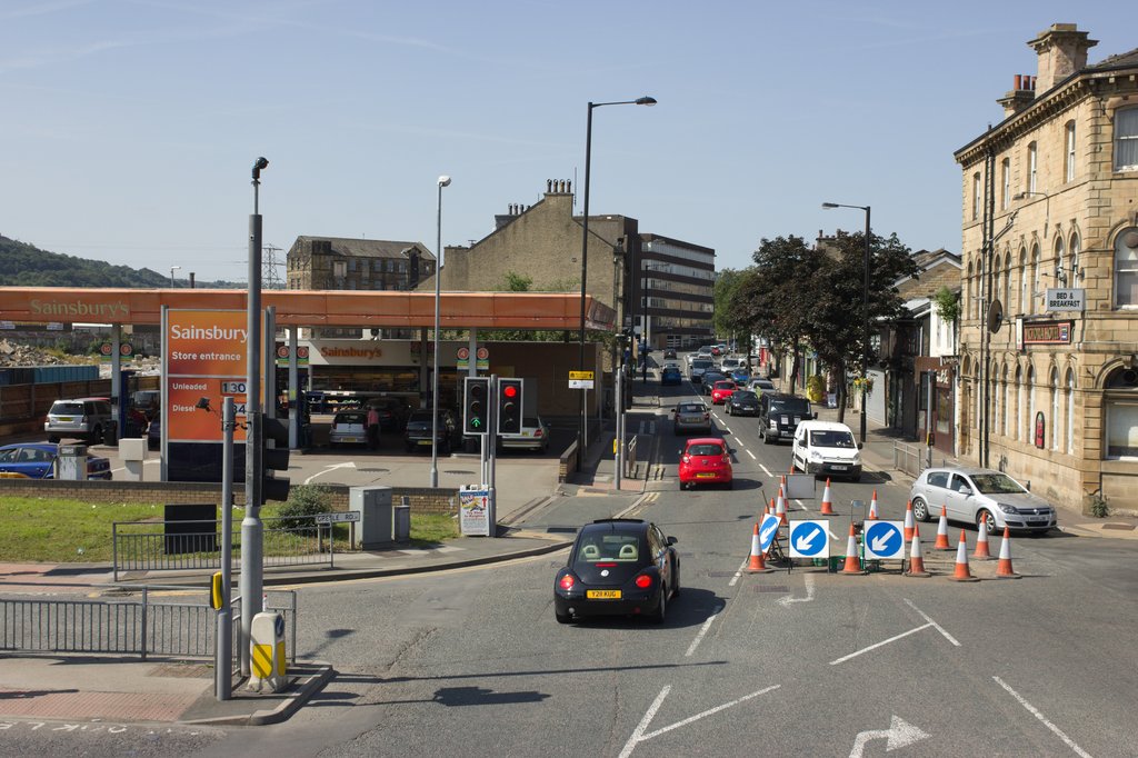 sainsbury-s-petrol-station-keighley-mark-anderson-geograph