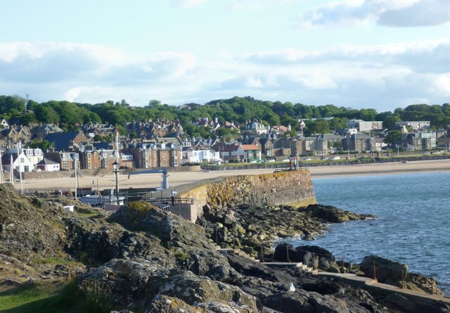 North Berwick from the harbour © kim traynor cc-by-sa/2.0 :: Geograph ...