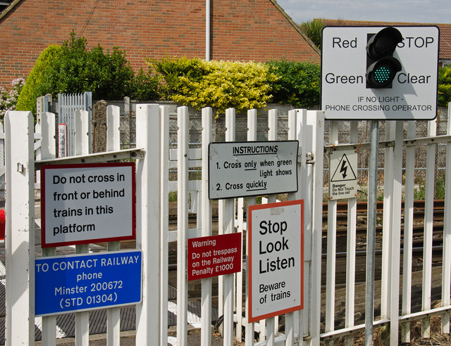 Marsh Farm Road Level Crossing Minster C The Carlisle Kid Cc By Sa 2 0 Geograph Britain And Ireland