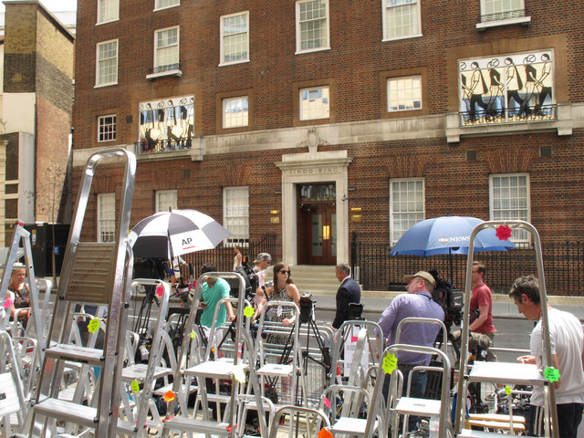 Photographers await royal mother-to-be