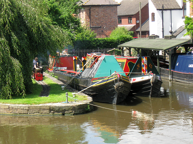 Canal dock in Shardlow