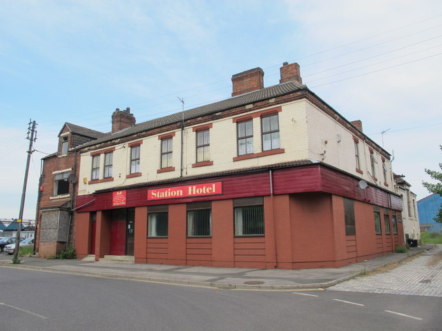 The Station Hotel, Port Clarence Road,... © Mike Quinn cc-by-sa/2.0 ...