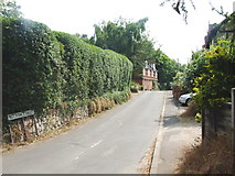TQ8055 : Sutton Street, Bearsted by Chris Whippet