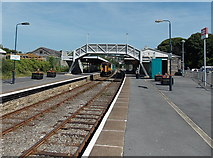 SN1200 : Tenby railway station by Jaggery