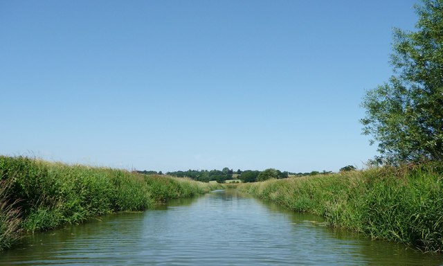 A long straight section on the River Rother