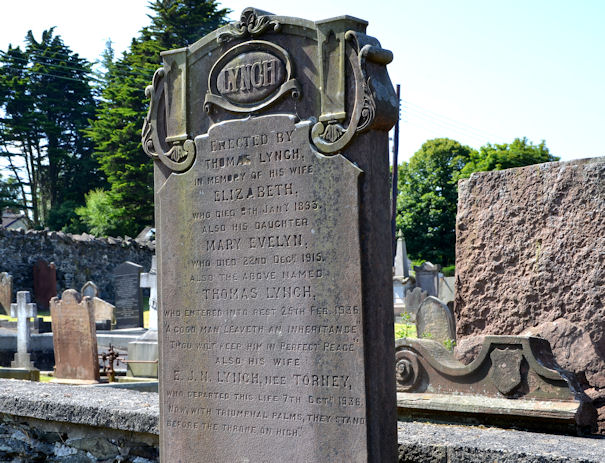 Lynch headstone, Holywood (1)
