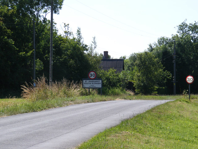 Entering St.Margaret South Elmham on The Street