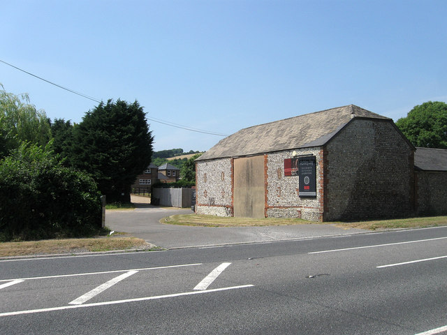 The Vale Craft Studios, Findon Road © Simon Carey :: Geograph Britain ...