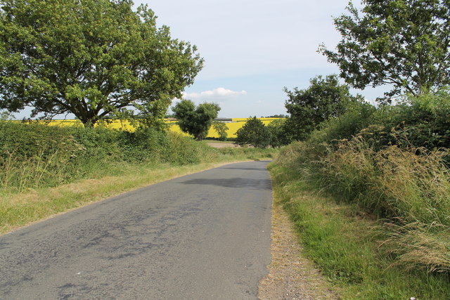 Road downhill from Garthorpe