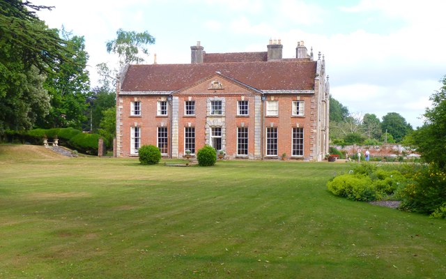 West Face Of Edmondsham House © Mike Smith :: Geograph Britain And Ireland