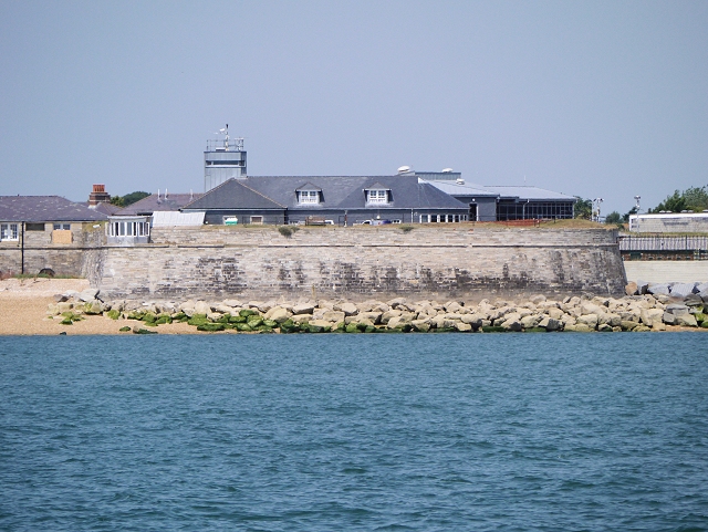 The Solent, Fort Monckton