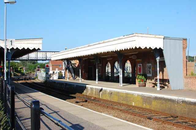 Woodbridge Station © Trevor Harris :: Geograph Britain and Ireland