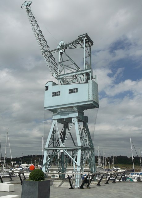 Dock Crane, Basin 1, Chatham Dockyard