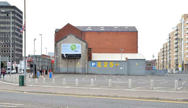 Closed car park, Belfast (2013-3)