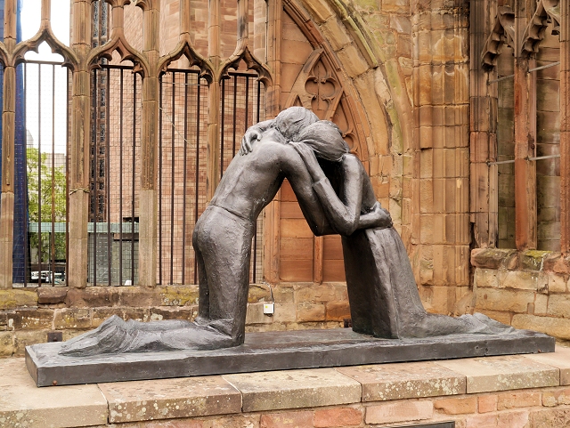 Reconciliation, Coventry Old Cathedral © David Dixon 