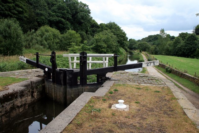 Huddersfield Narrow Canal Lock 27E © Graham Hogg :: Geograph Britain ...