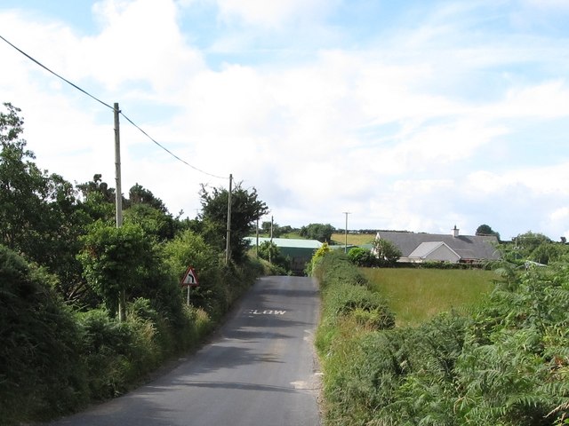 Approaching the farm and brewery on the Tullyframe Road