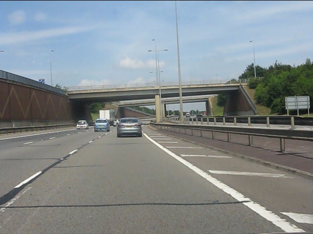 A1(M) - roundabout bridges, junction 16