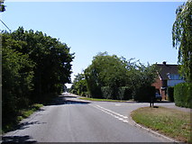 TM3491 : Loddon Road, Ditchingham by Geographer