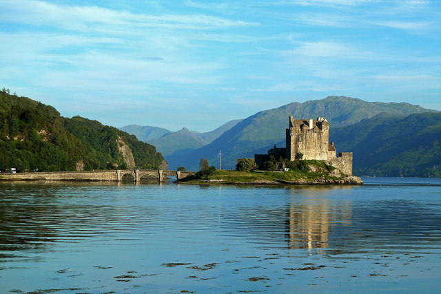 Eilean Donan Castle © Mary and Angus Hogg cc-by-sa/2.0 :: Geograph ...