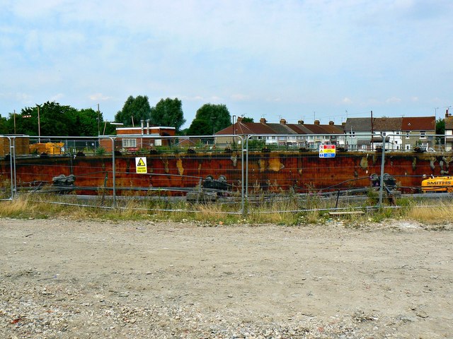 Site of gasholder, Iffley Road, Swindon (4 of 5) 08 August 2013