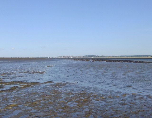 Mud: the mouth of the Swale at low-tide © Stefan Czapski :: Geograph ...